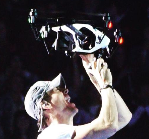 accidente Enrique Iglesias con un dron